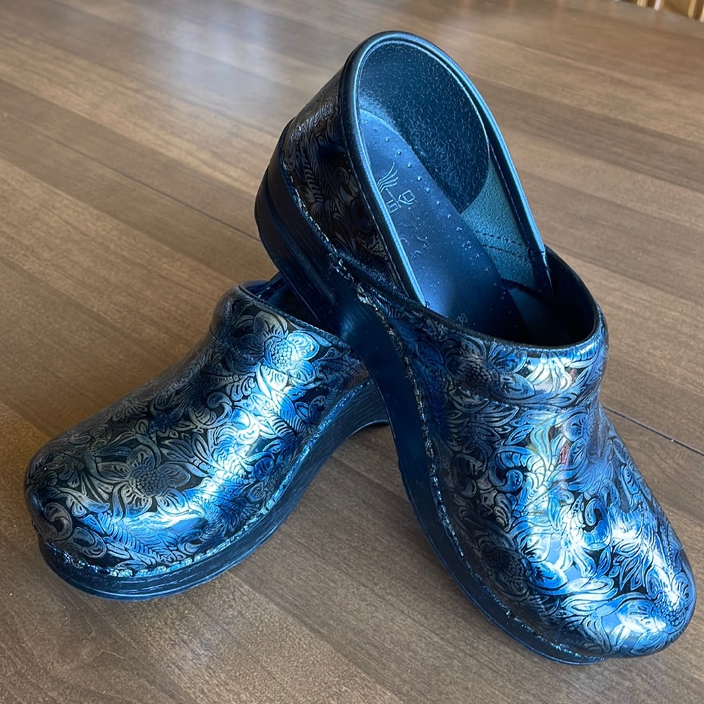 Dansko Clogs Size Eu 38 - image 1